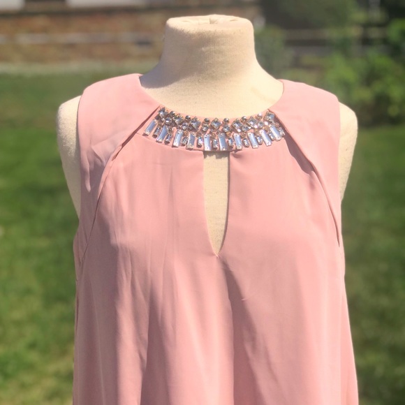 Vince Camuto Jeweled Neckline Shift Dress - Picture 4 of 6